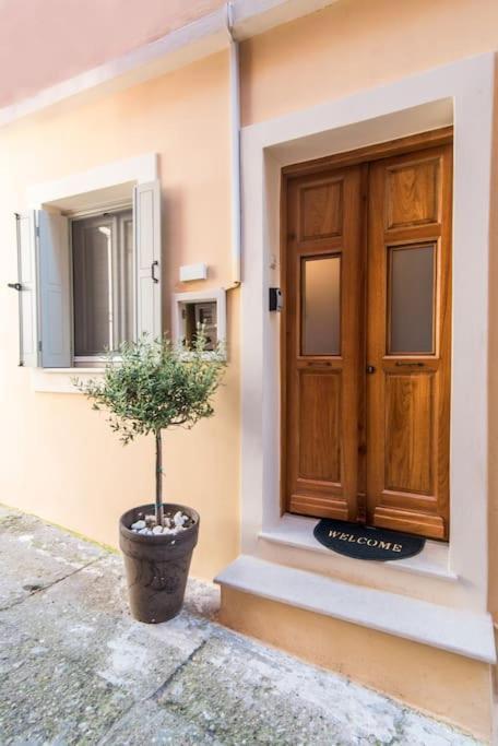 Studio Costele Luxurious Apt In The Heart Of Corfu Corfu  المظهر الخارجي الصورة
